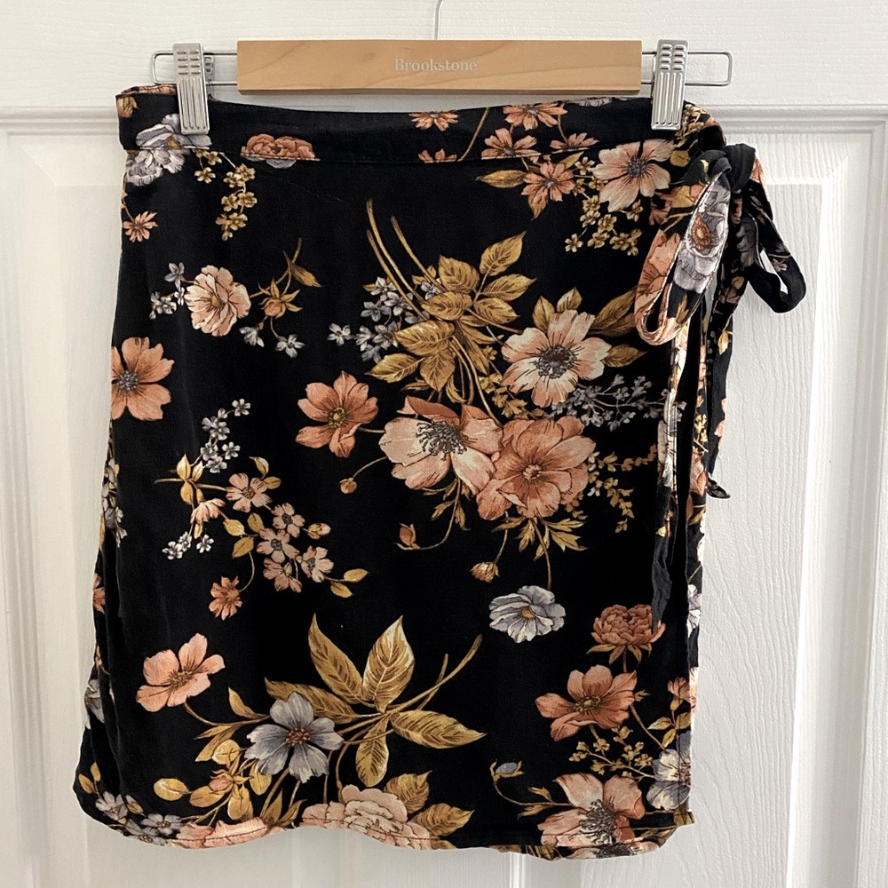 American Eagle Floral Wrap Skirt